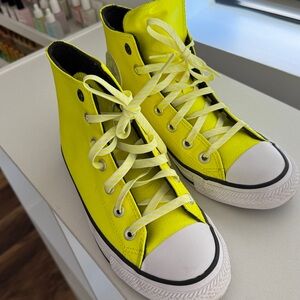 Bright Leather Yellow High-Top Chuck-Taylor Converse Sneakers Men’s 5 Women’s 7